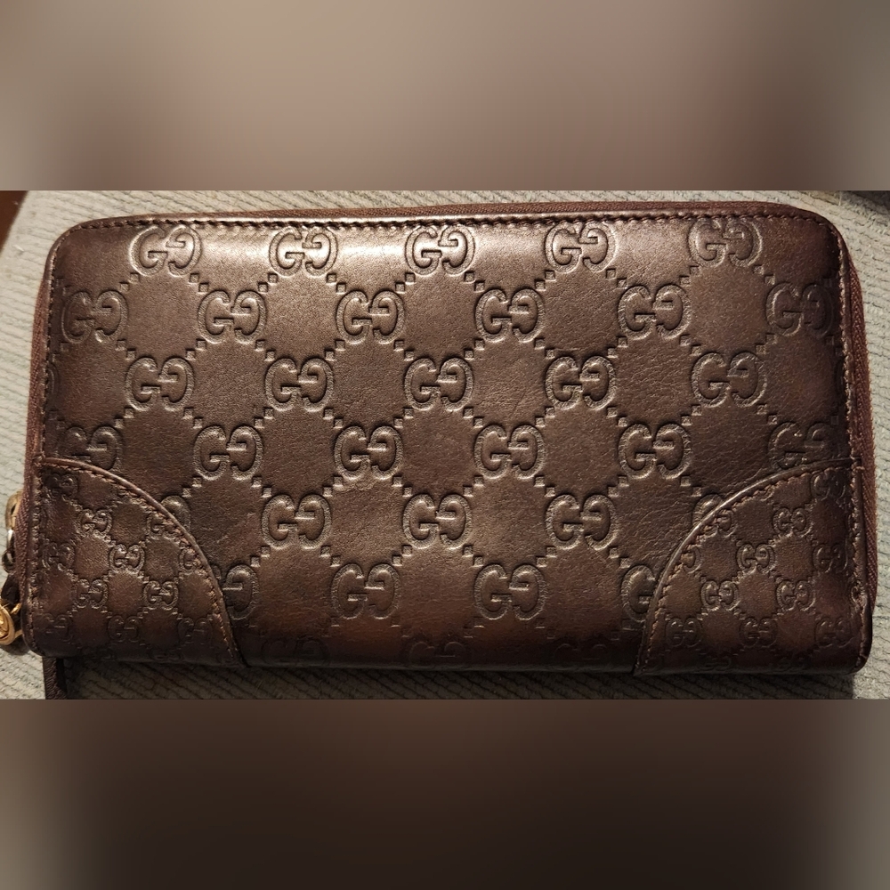 Pre-loved Gucci long wallet